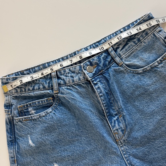 ZARA Mid Rise Straight Oversized Jorts Women’s Size 8 Bermuda Denim - Picture 3 of 11